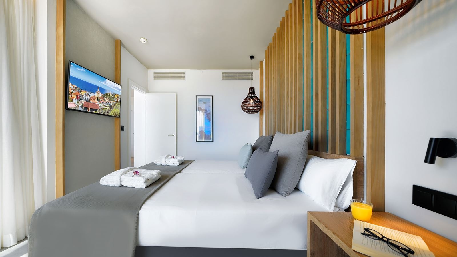 rooms-family-suite-sea-view-balcony-or-terrace