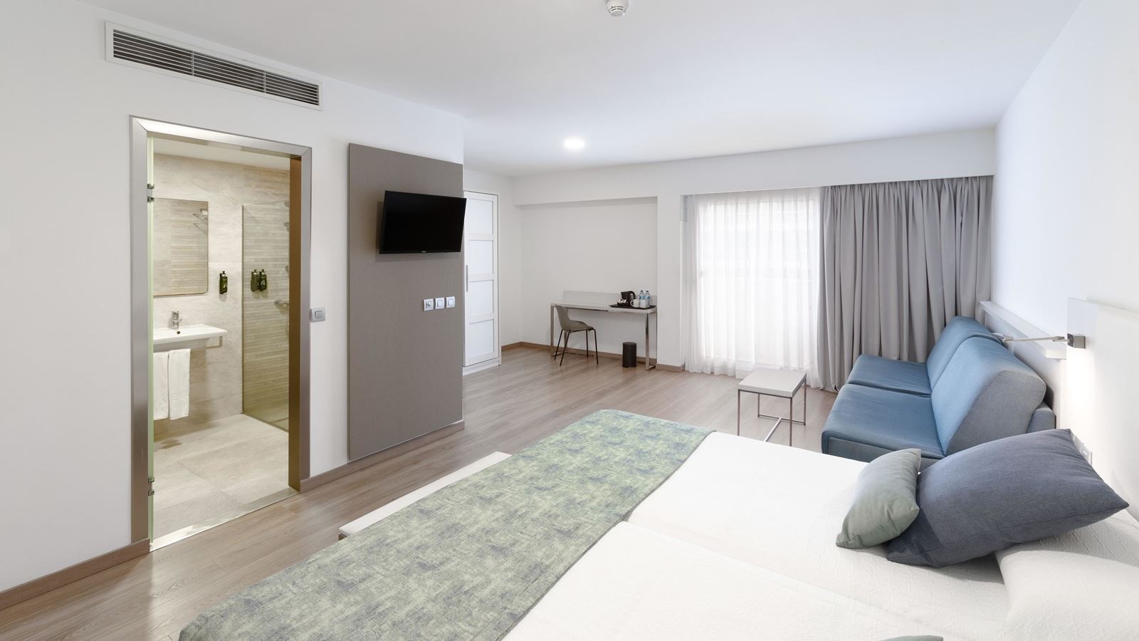 rooms-standard-room-balcony-or-terrace