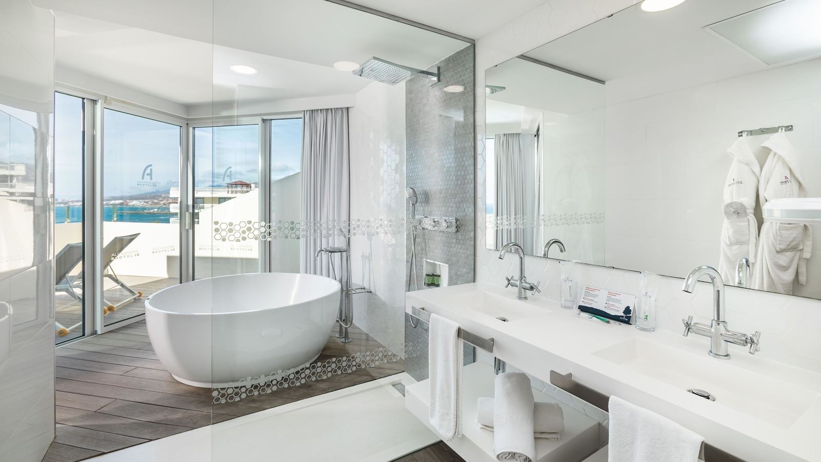 rooms-panoramic-room-sea-view-with-terrace