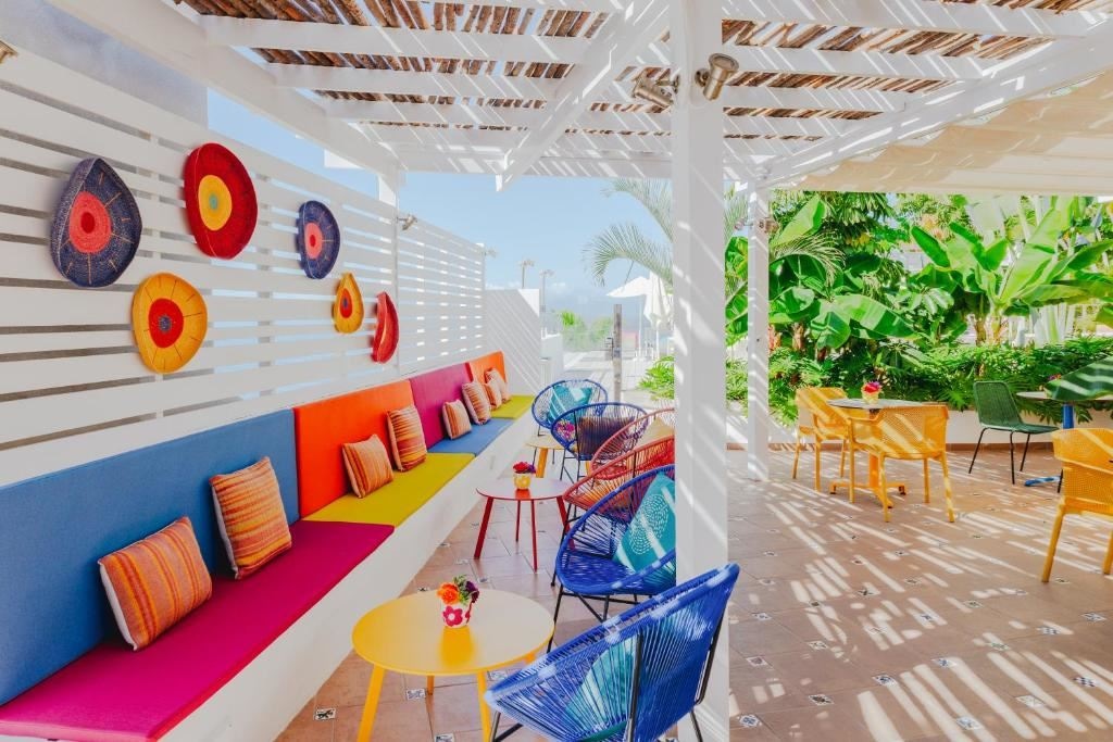 restaurants-restaurants