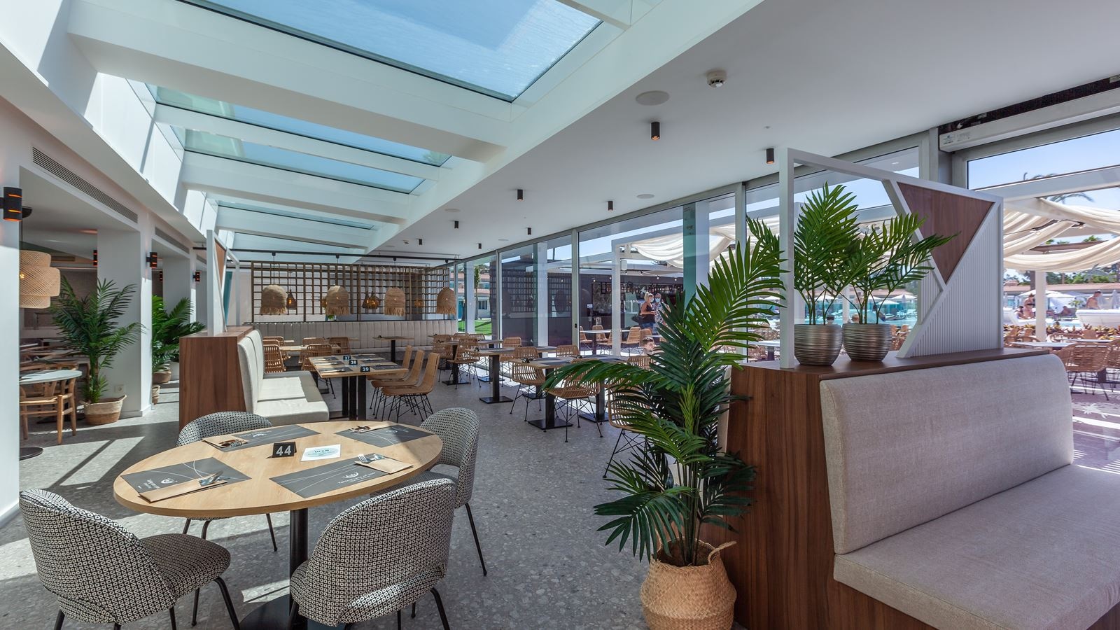 restaurants-restaurants