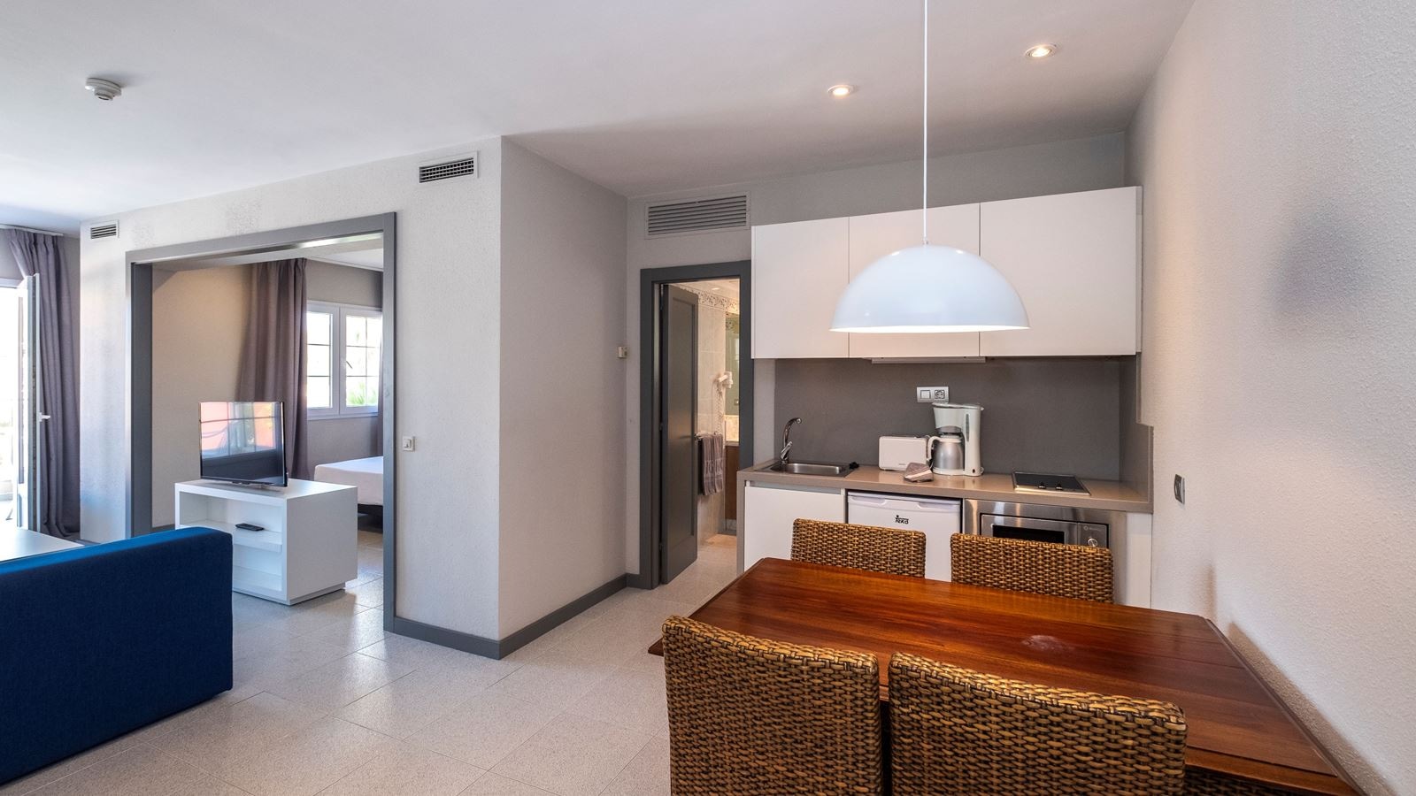 rooms-js--junior-suite-balcony-or-terrace