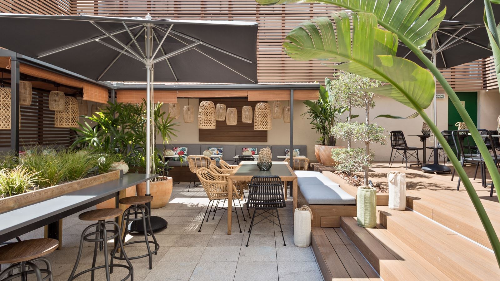 restaurants-restaurants