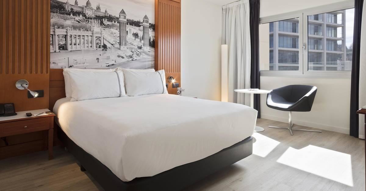 rooms-double-queen-size-bed