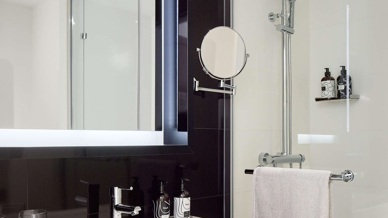 rooms-junior-suite-two-beds