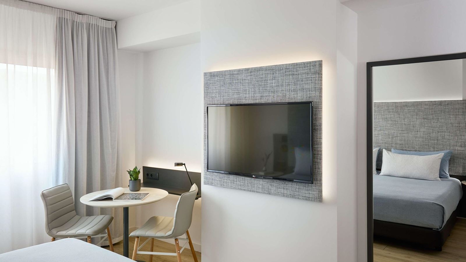 rooms-junior-suite-two-beds