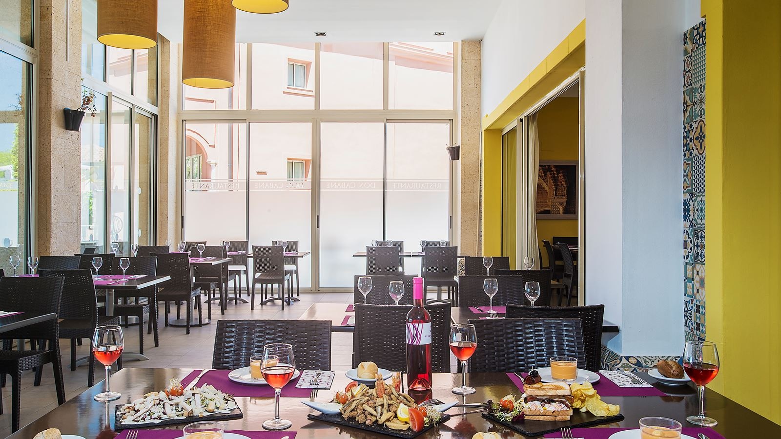 restaurants-restaurants