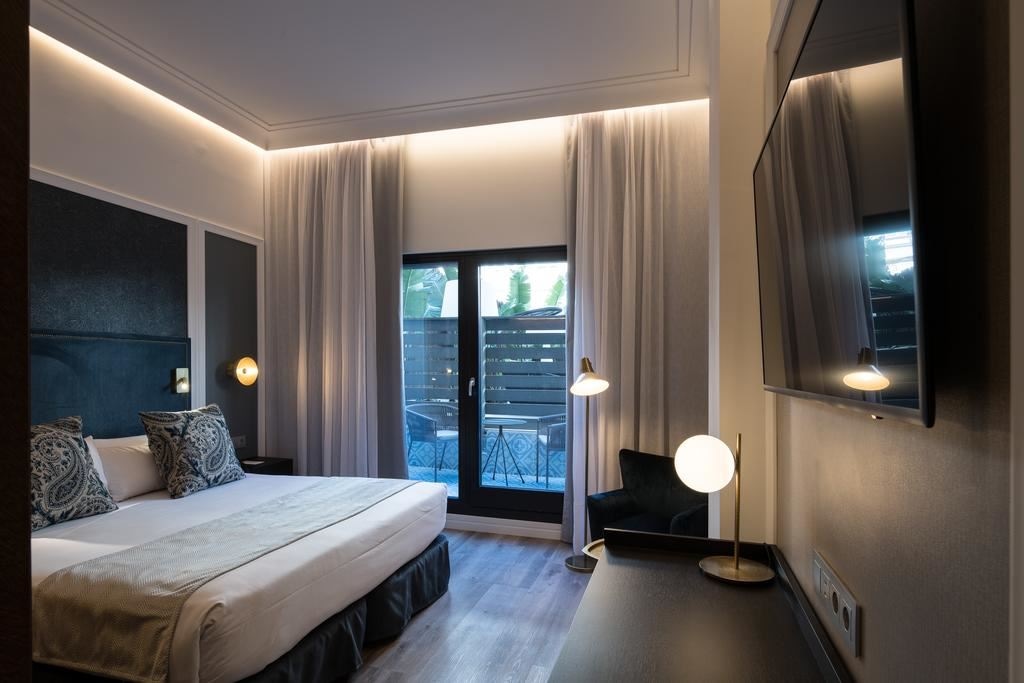 rooms-standard-room
