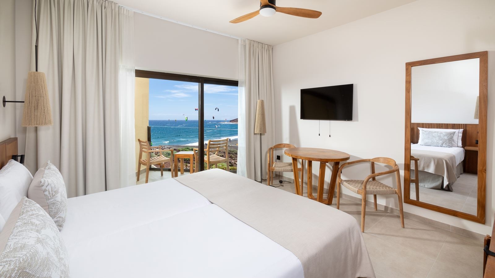 rooms-double-superior-sea-view-balcony-or-terrace-g