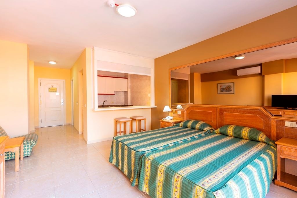 rooms-studio-standard-balcony-or-terrace