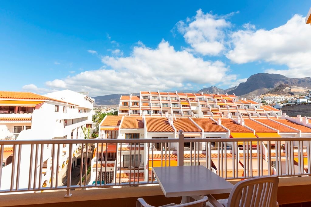 rooms-studio-standard-balcony-or-terrace