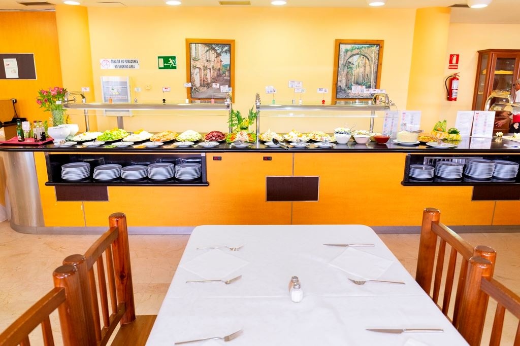 restaurants-buffet-style-restaurant