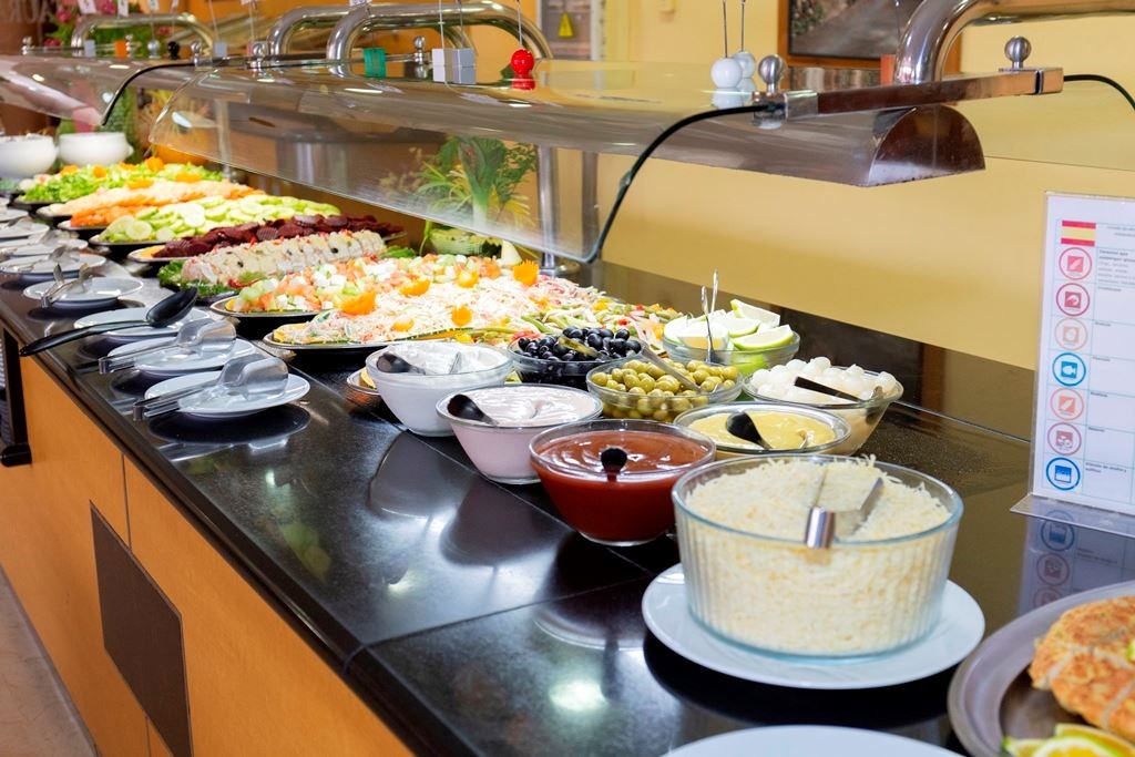 restaurants-buffet-style-restaurant