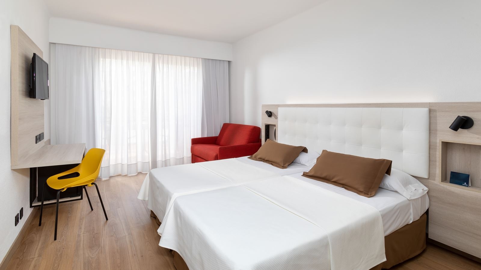 rooms-double-balcony-or-terrace