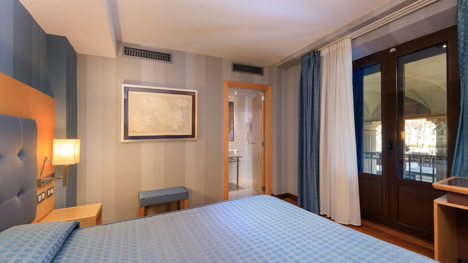 rooms-double-or-twin-standard