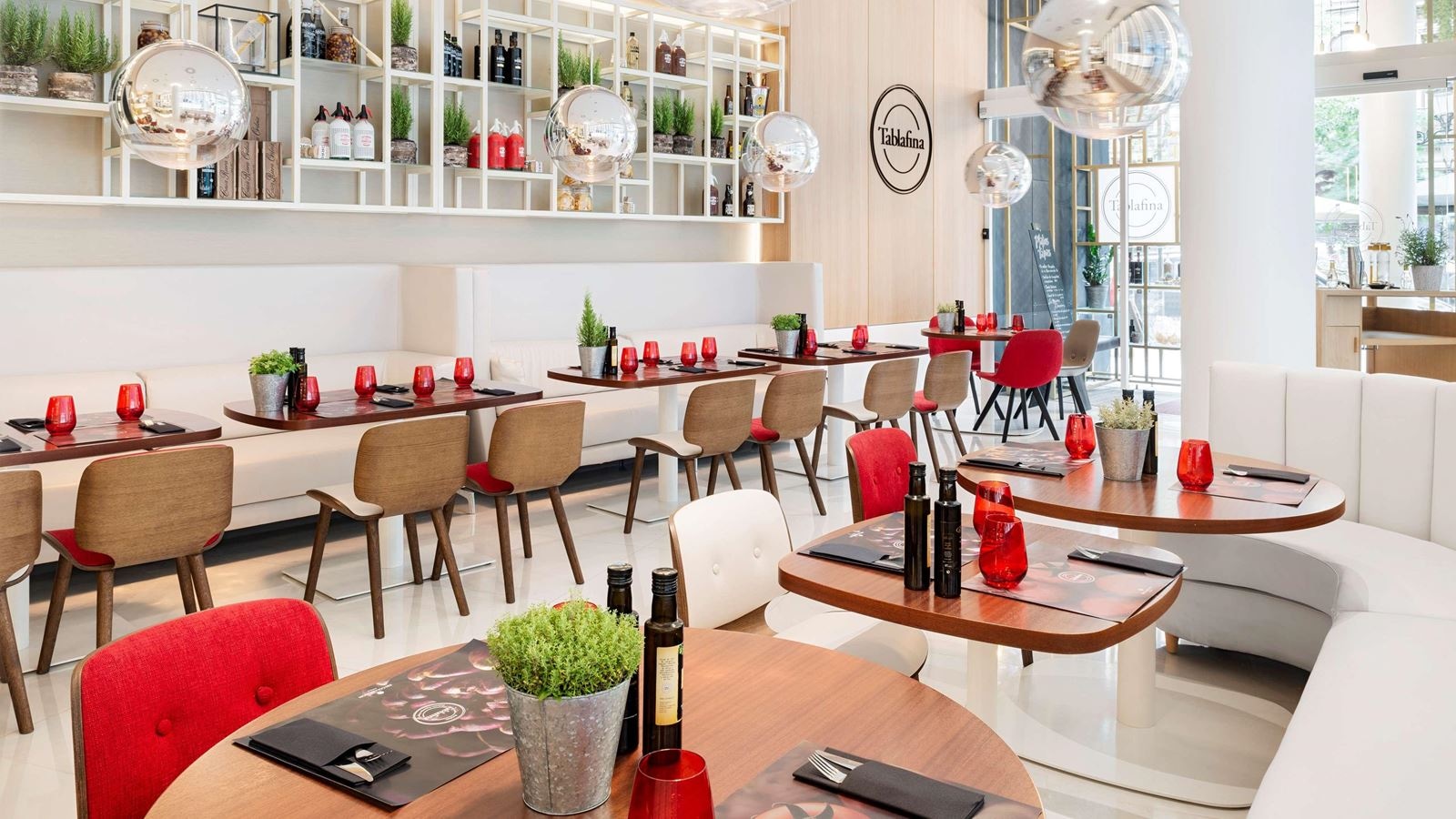 restaurants-restaurants