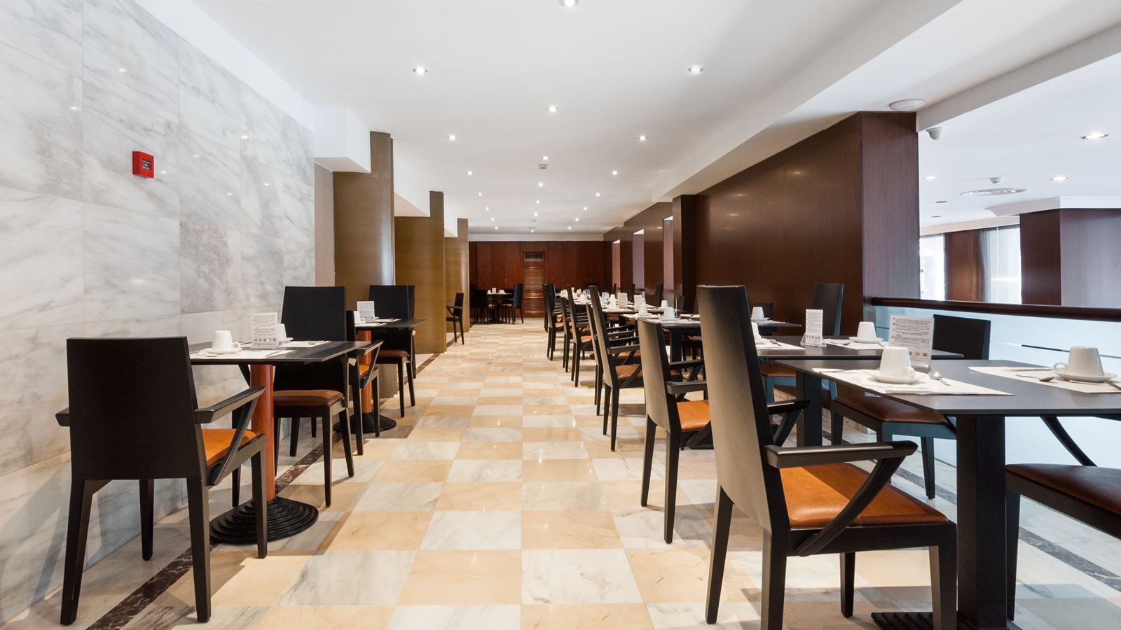 restaurants-restaurants