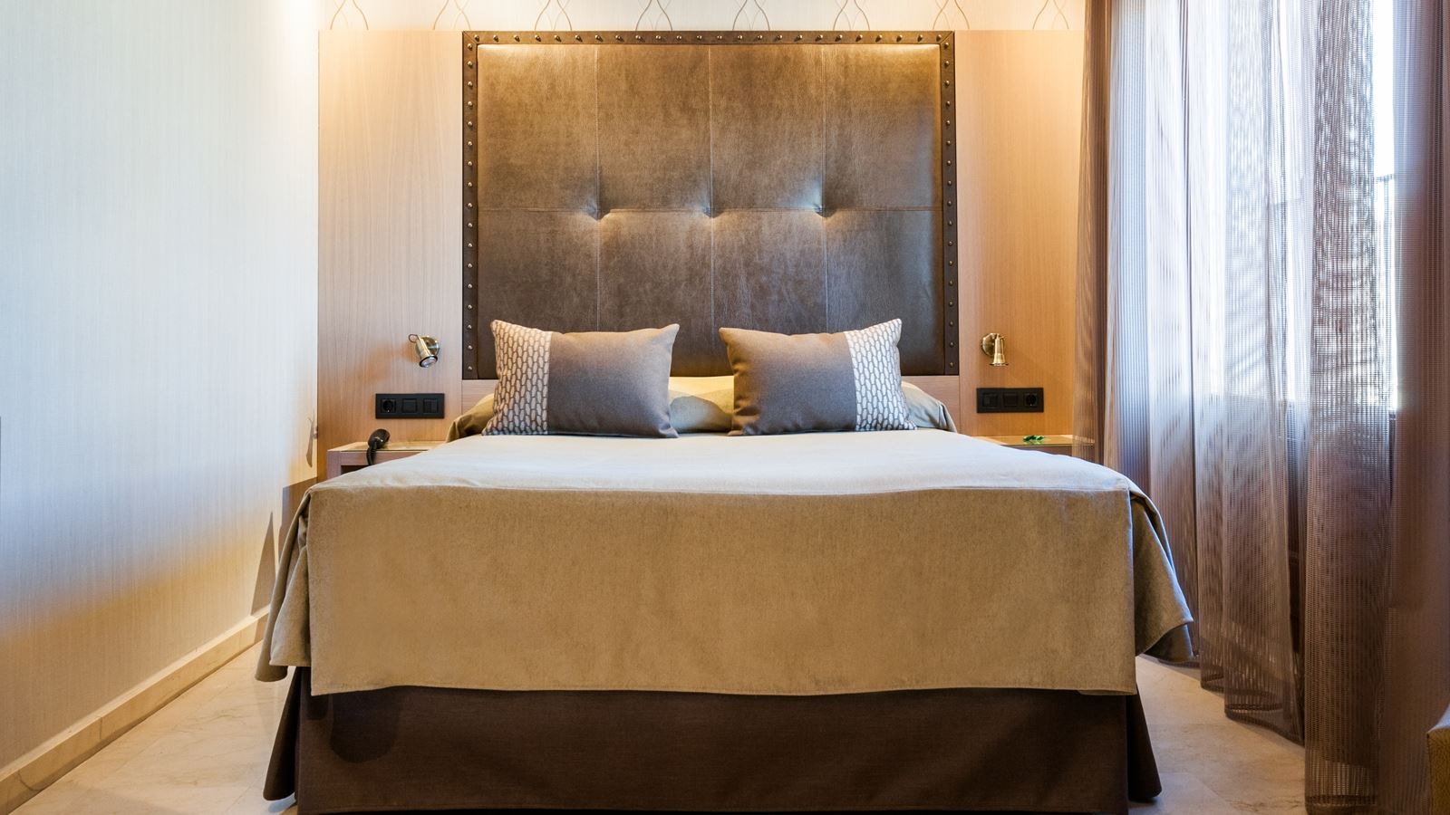 rooms-single-standard