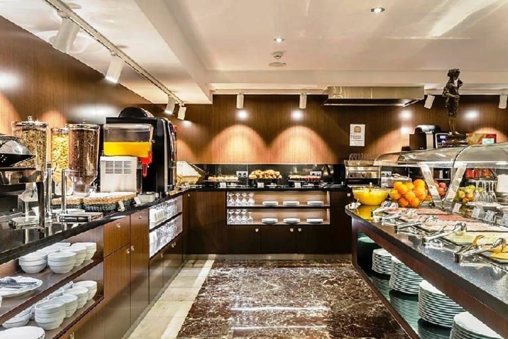 restaurants-restaurants