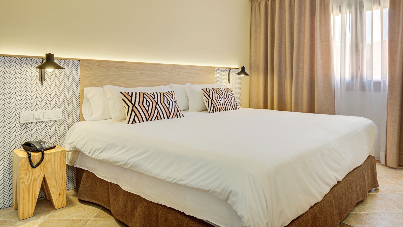 rooms-apartment-one-bedroom-family