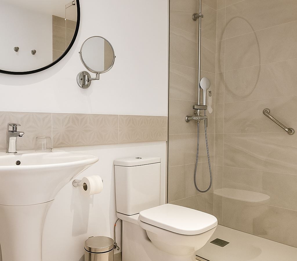 rooms-apartment-one-bedroom-superior