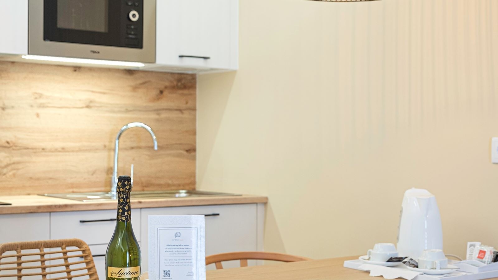 rooms-apartment-one-bedroom-superior