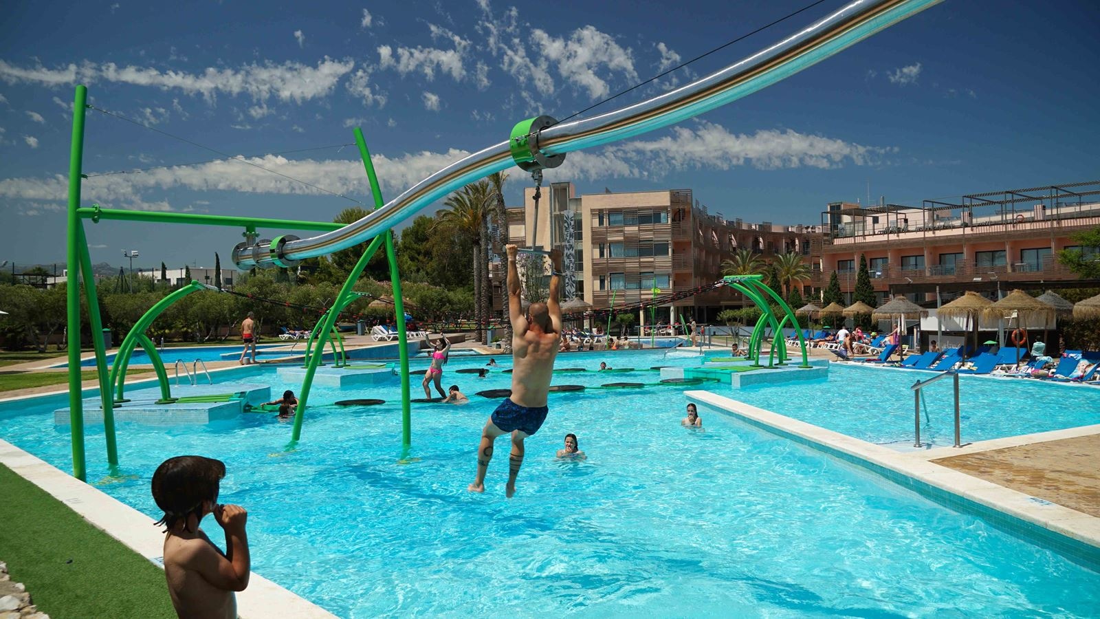 pools-outdoor-childrens-pool