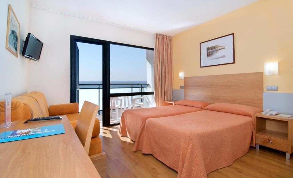 rooms-standard-room