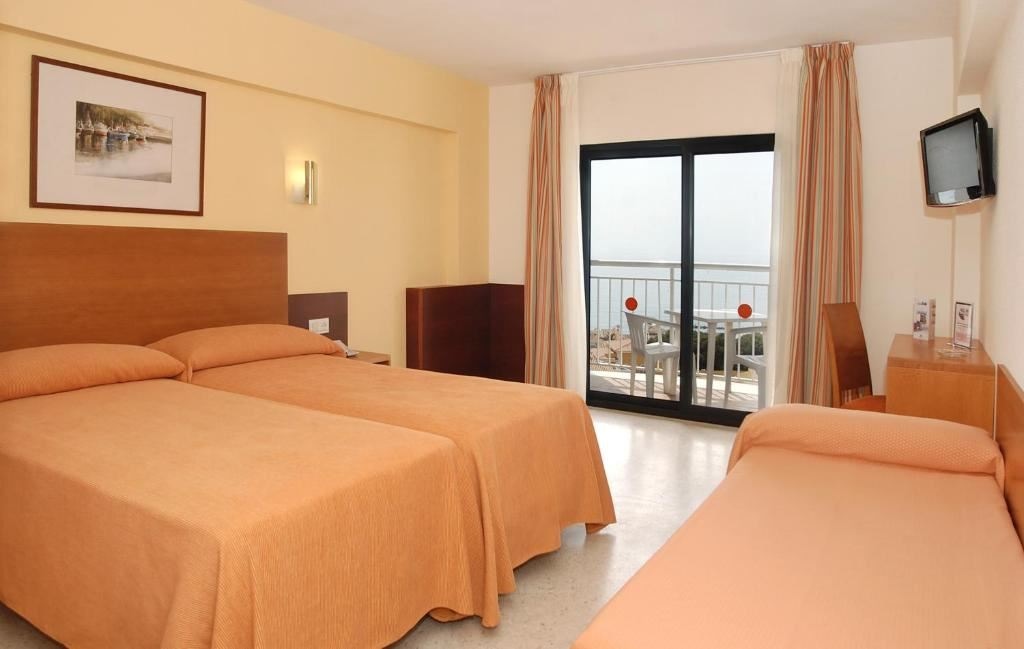 rooms-standard-room