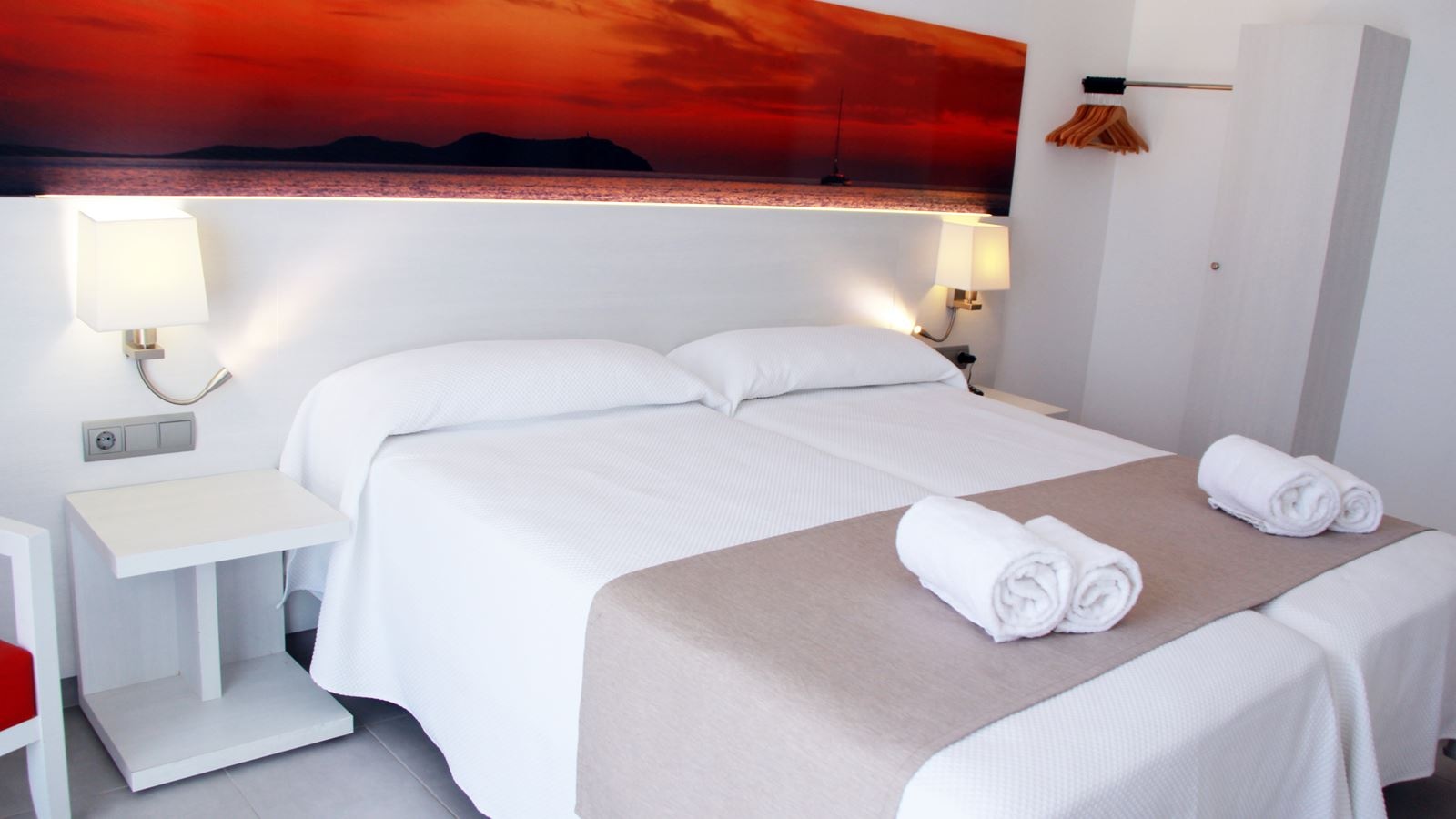 rooms-superior-twin-room