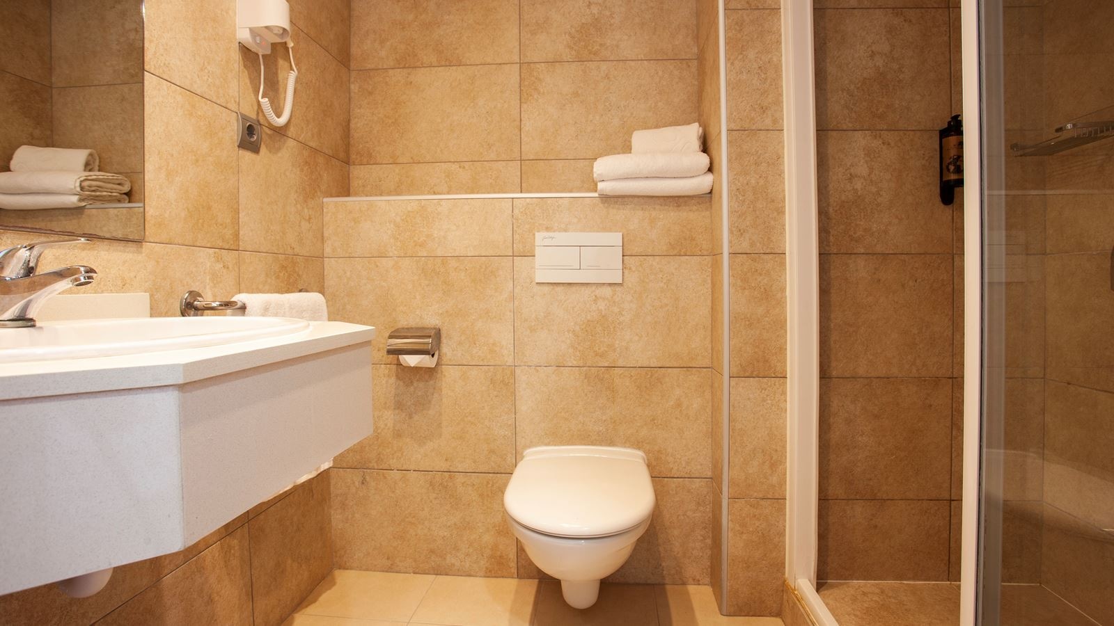 rooms-superior-twin-room