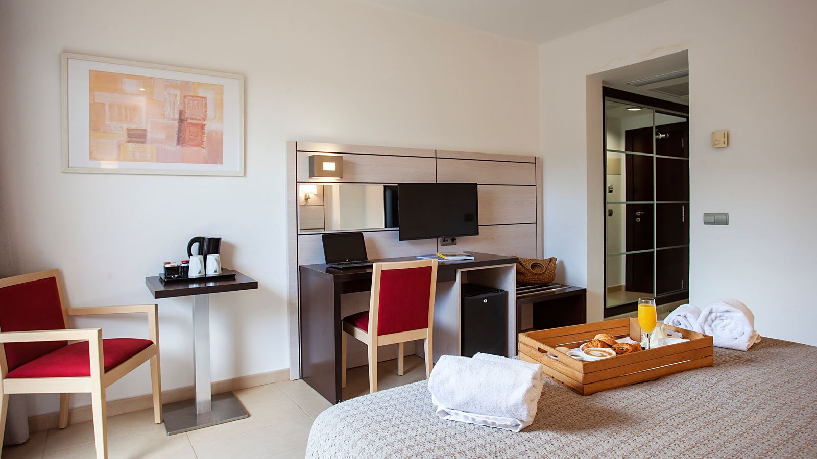 rooms-superior-deluxe-double-room