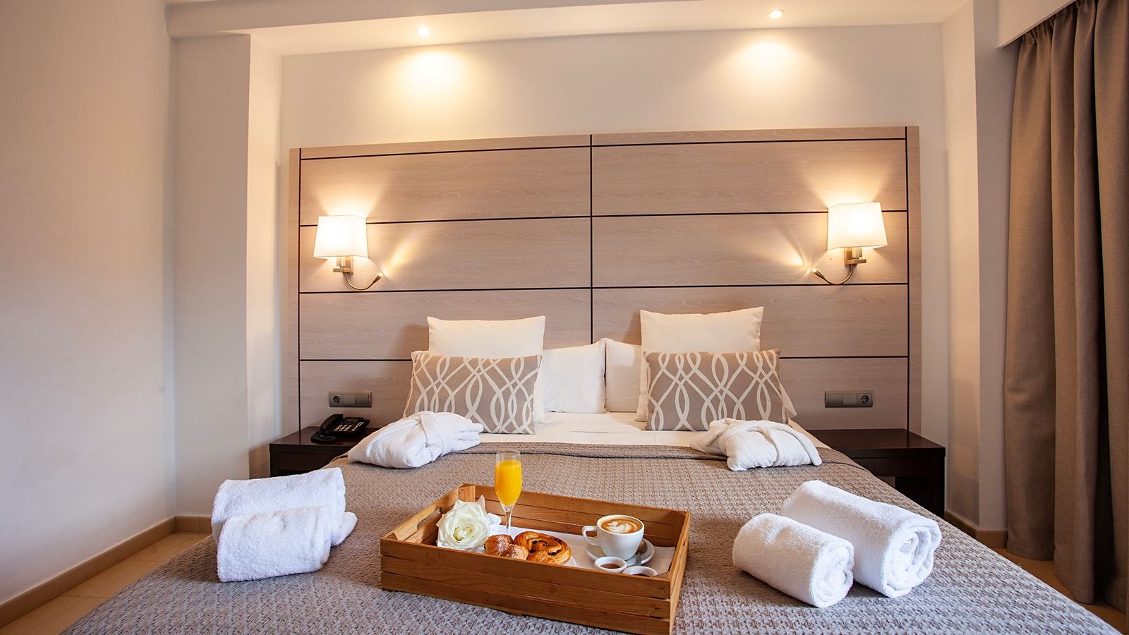 rooms-superior-deluxe-double-room