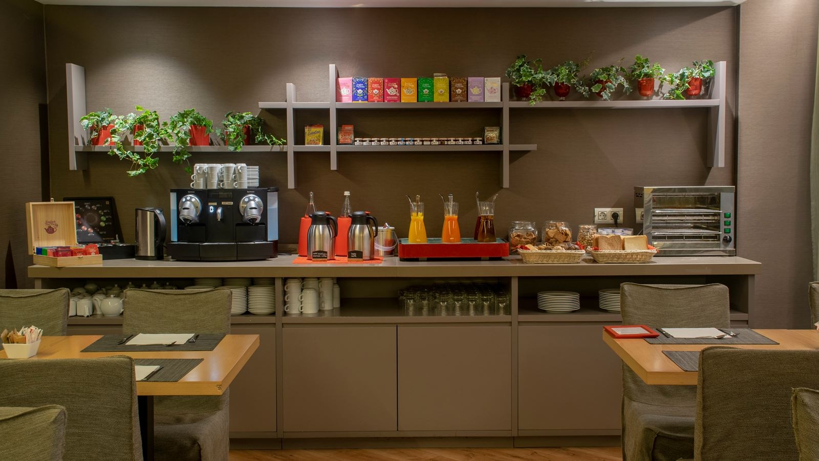 restaurants-restaurants