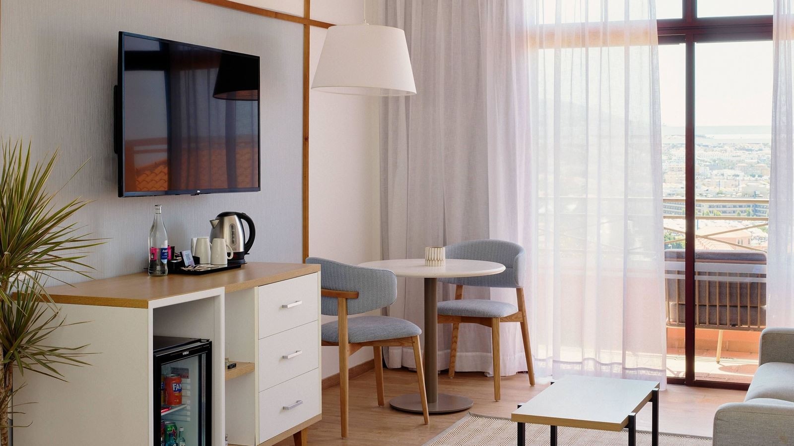 rooms-sjs-junior-suite