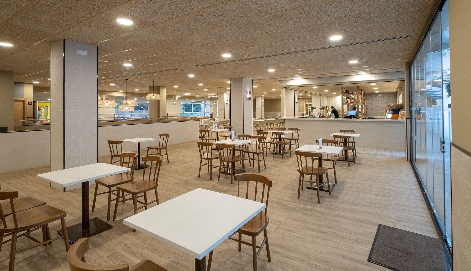 restaurants-marys-bar