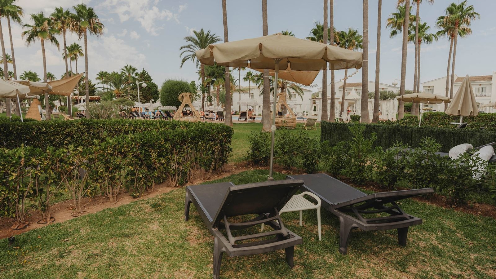 rooms-room-superior-premium-private-garden