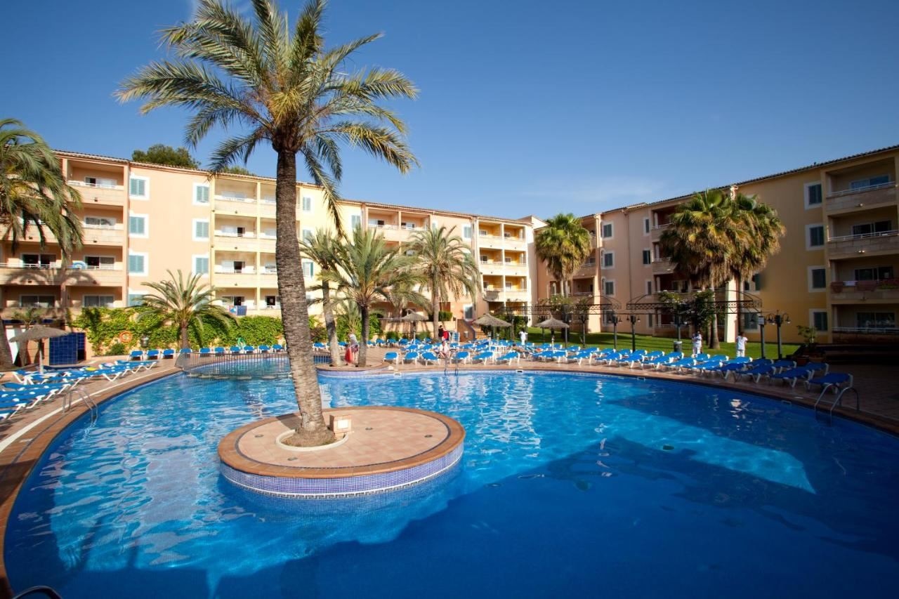 pools-outdoor-pool