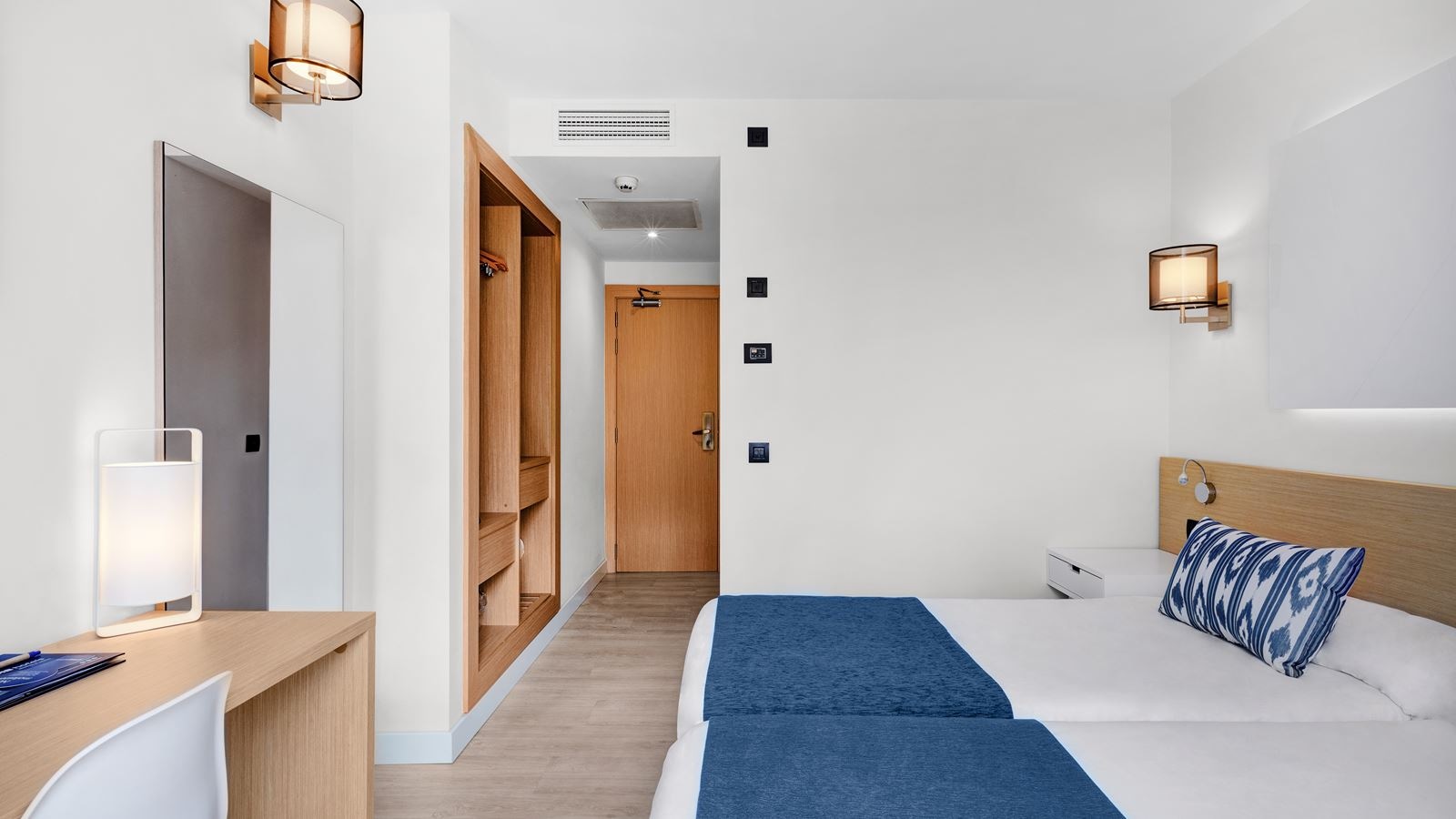 rooms-annex-room-without-balconyterrace