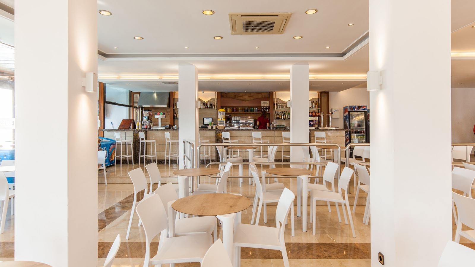 restaurants-main-restaurant