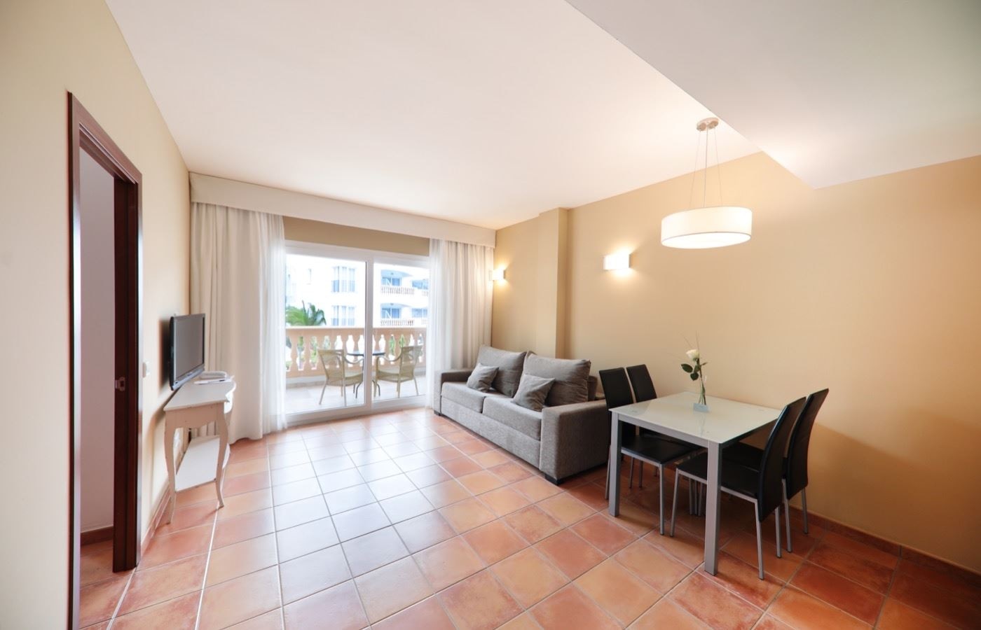 rooms-af--family-superior-apartment