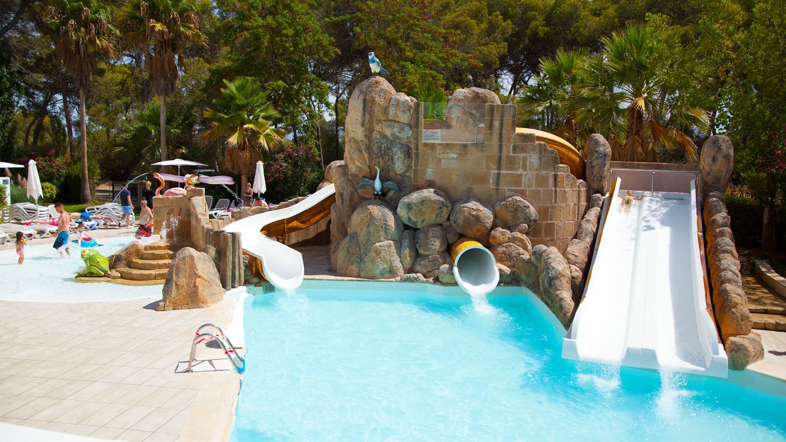 pools-outdoor-childrens-pool
