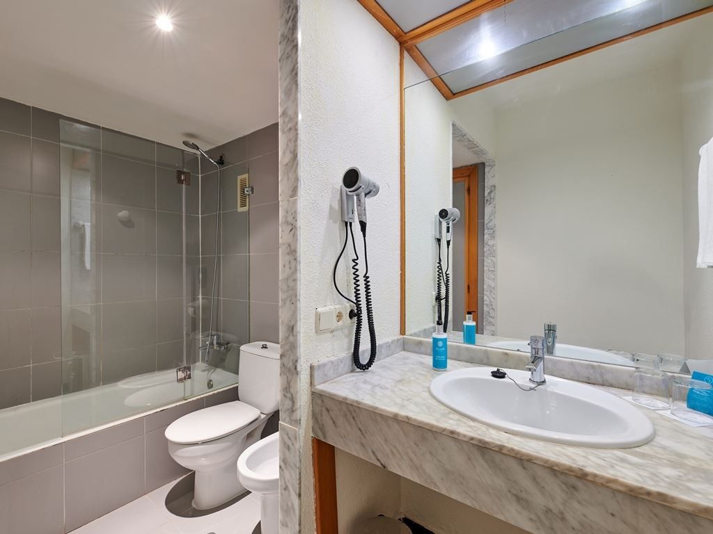 rooms-room-double-garden-view-balcony-or-terrace