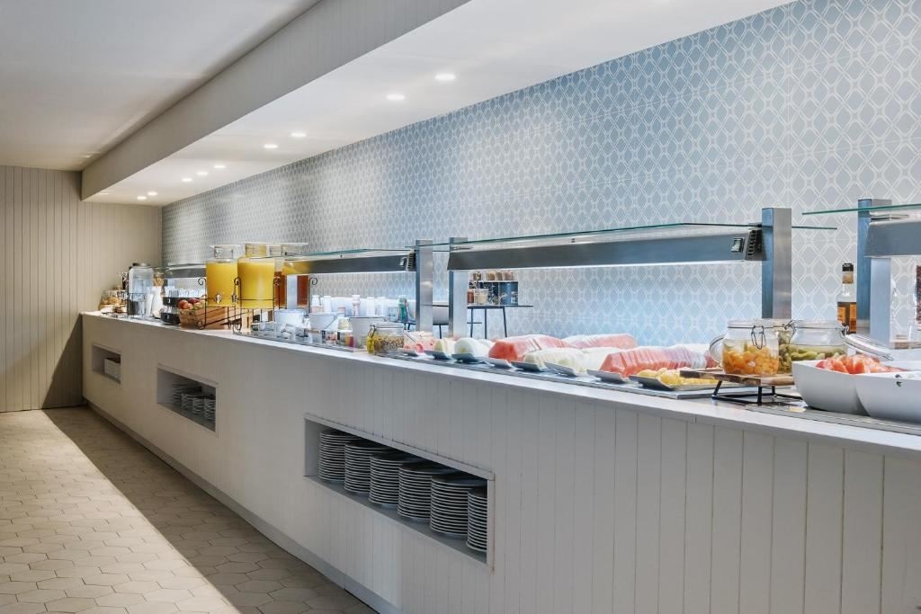 restaurants-buffet-restaurant-kitchen-market