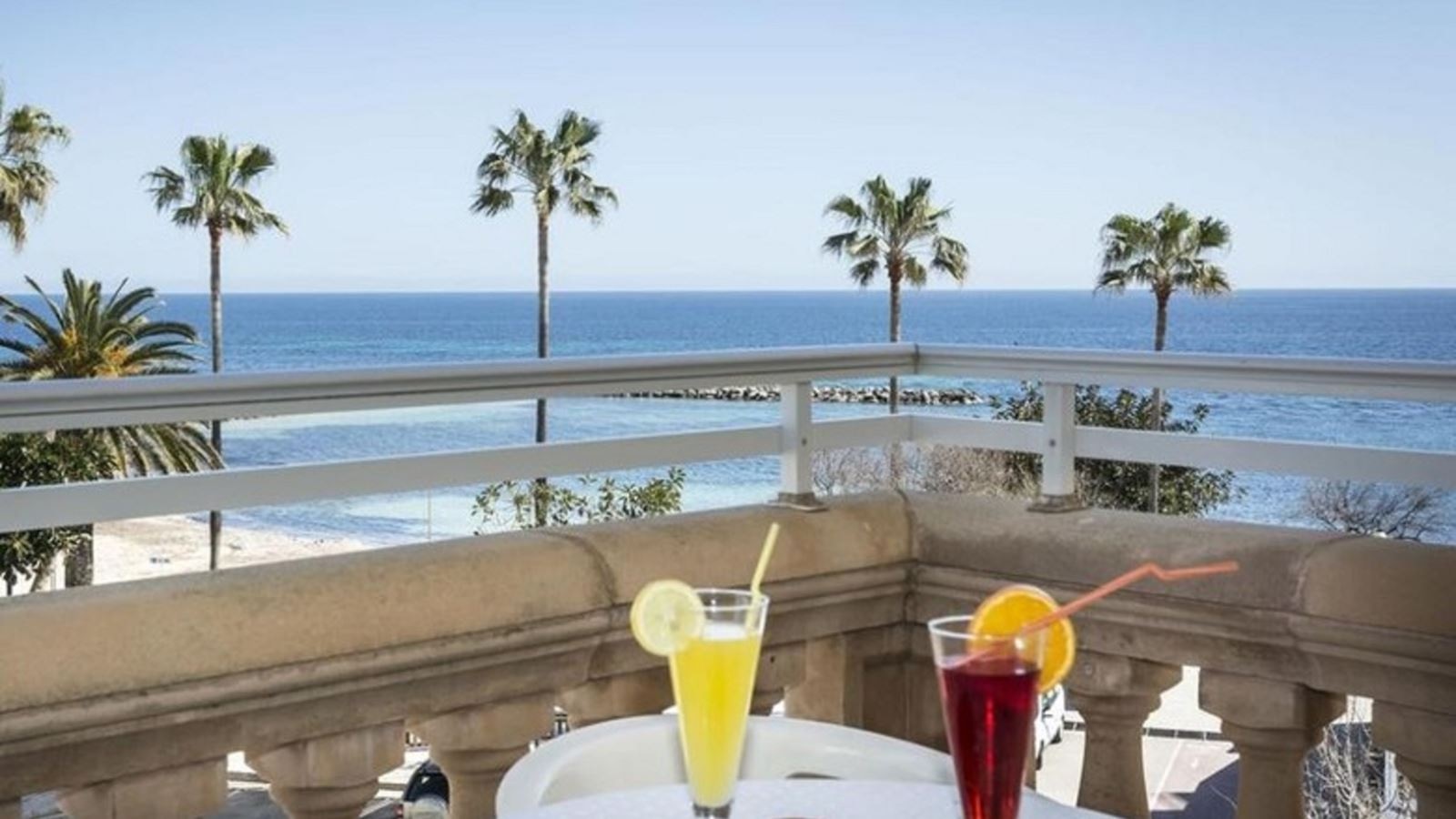 rooms-2-bedroom-apartment-sideseaview-balcony-or-terrace