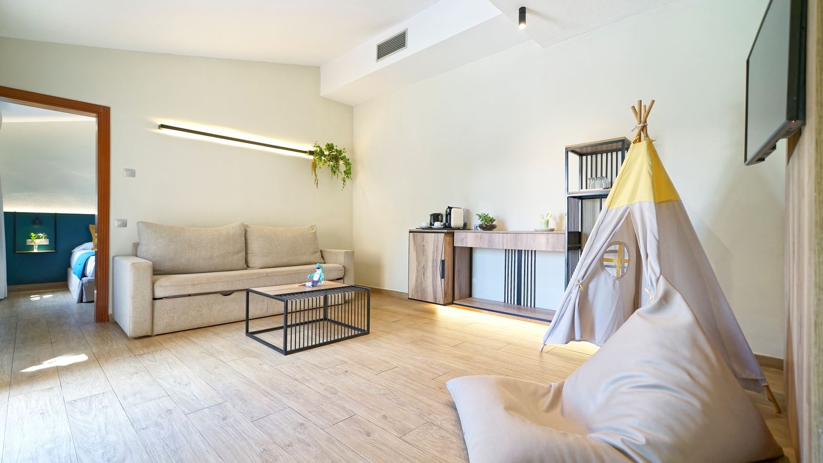 rooms-family-senior-suite-2-bedrooms-with-terrace
