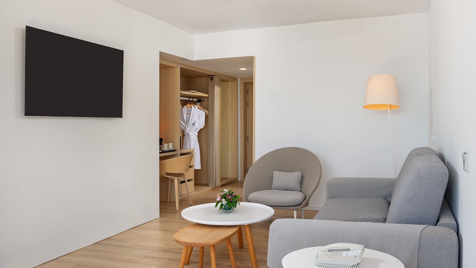 rooms-suite-duplex-premium-sea-view-with-balcony