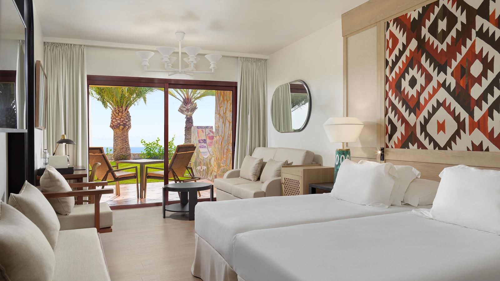 rooms-room-superior-sea-view