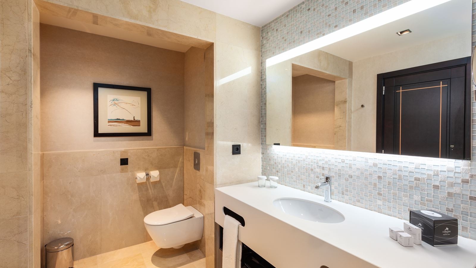 rooms-usui-unique-suite-garden-view-with-balcony