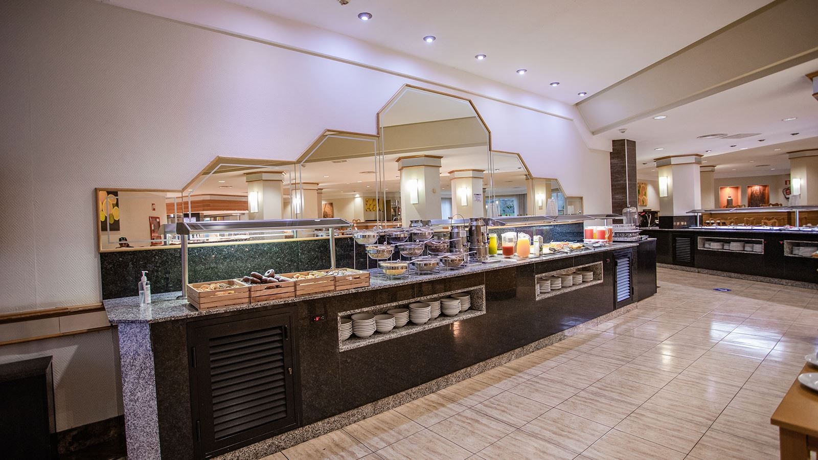 restaurants-restaurants